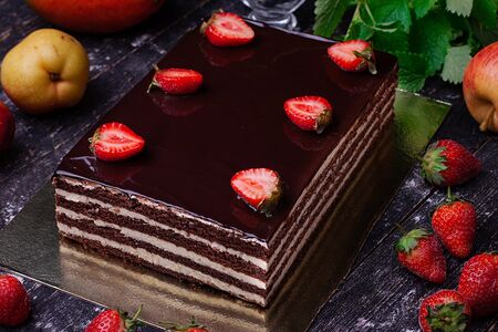 Торт Шоколадно-сливочный M