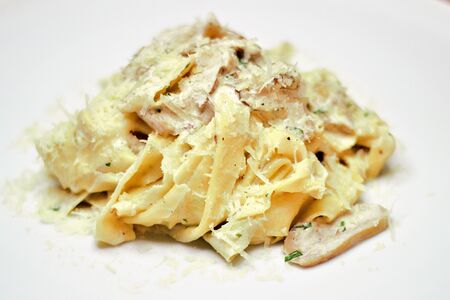 Паста с белыми грибами