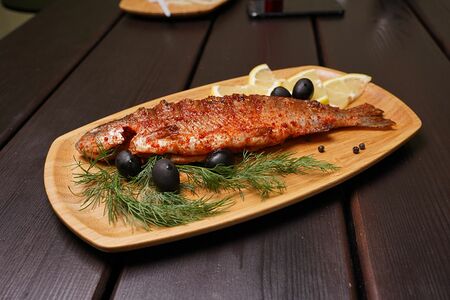 Форель радужная на мангале