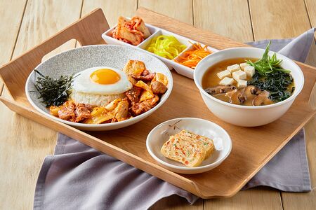 Набор доширак Кимчи поккым паб