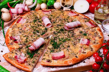 Пицца Элитная бекон, грибы