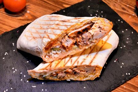 Шаурма Цезарь со свининой