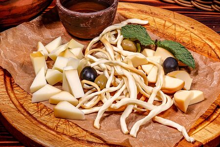 Набор копчёных сыров