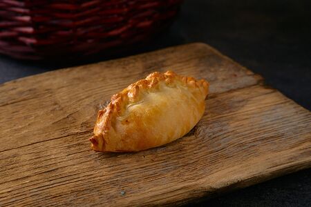 Сумса с курицей и грибами