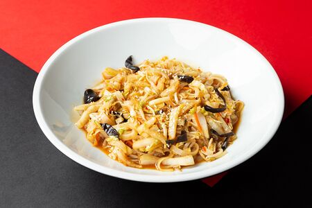 Рисовая лапша с овощами