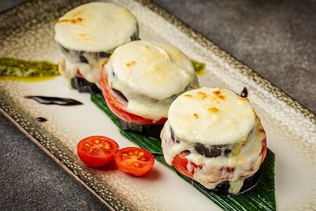 Шарлотка из баклажан