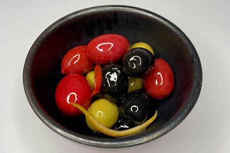 Маринованные оливки