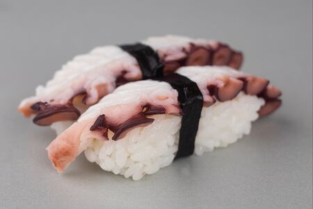 Суши Осьминог