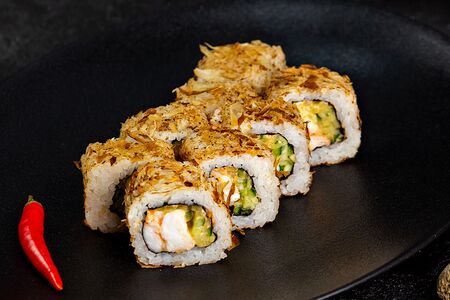 Острый ролл с креветкой