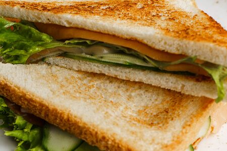 Сэндвич с ветчиной