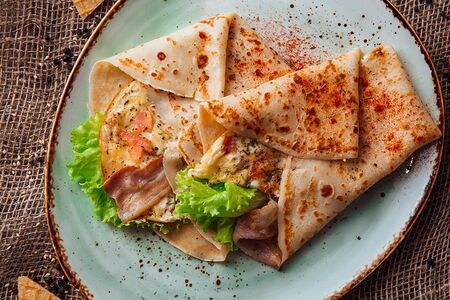 Блинчики по-итальянски с беконом