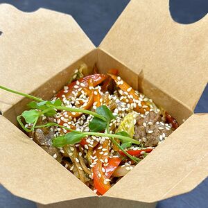 Wok с говядиной