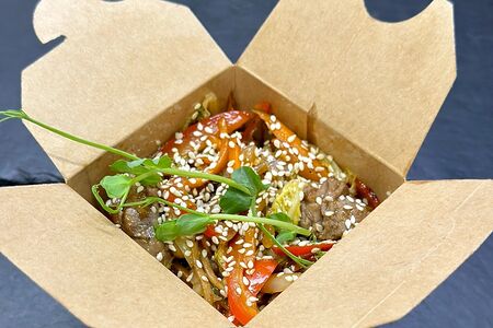 Wok с говядиной