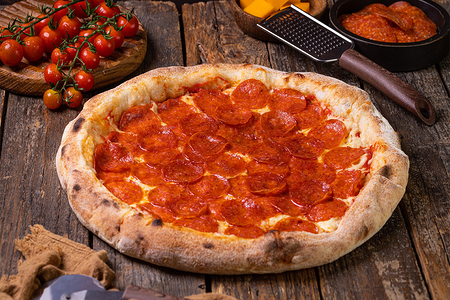 Пицца Двойная Пепперони маленькая