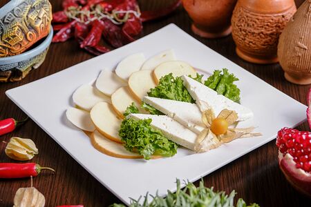 Ассорти из кавказских сыров