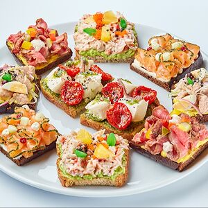 Брускетта с печенью трески
