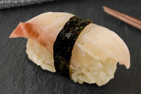 Суши с окунем