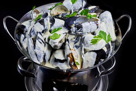 Мидии в соусе Блю Чиз