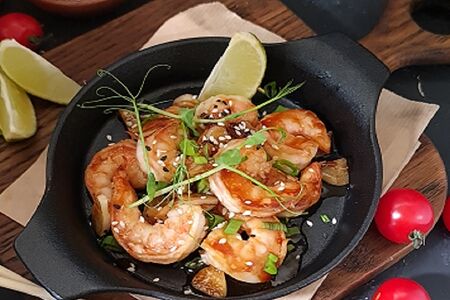 Тигровые креветки в азиатском стиле