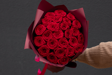 Букет из роз Ред Наоми 25 шт