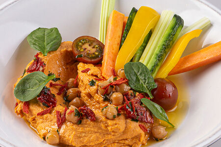 Хумус из печеного перца