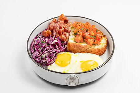 Яичница с беконом