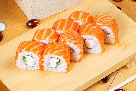 Филадельфия с зеленым луком