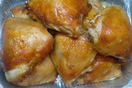 Запеченные куриные бедра