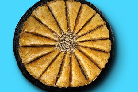 Пахлава Бавуч Делим