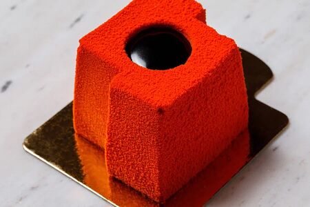 Десерт Кубик манго