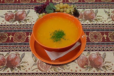 Куриный суп с лапшой