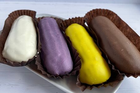 Набор эклеров ассорти