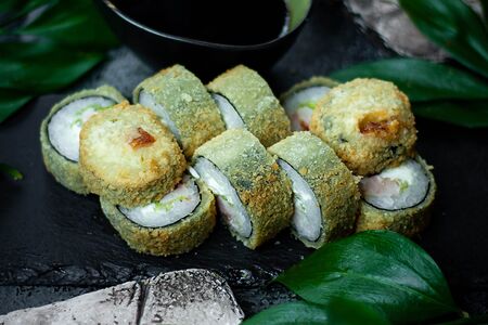 Жареный ролл Цезарь