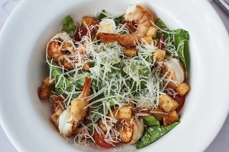 Салат Цезарь с цыплёнком