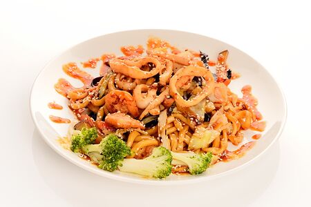 Лапша вок с морепродуктами и соусом терияки