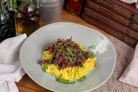 Рваная конина с ризотто по-милански