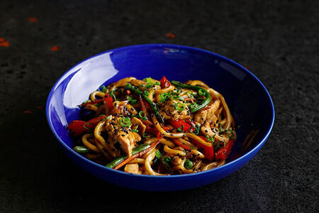 Удон с курицей