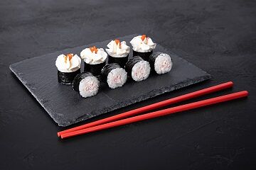 Ролл с сурими