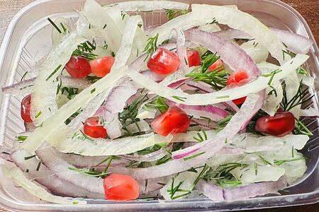 Лук маринованный