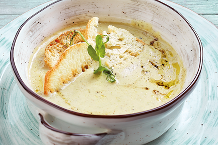 Крем-суп из белых грибов с трюфельным пюре