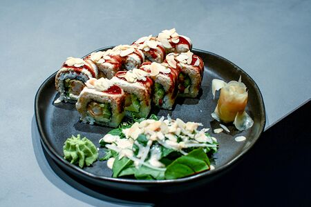 Филадельфия с угрем и креветками темпура