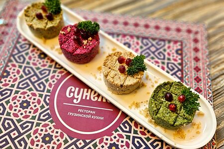 Ассорти пхали