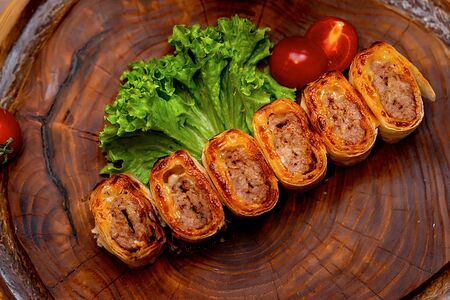 Люля-кебаб из баранины с моцареллой в лаваше