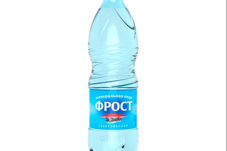 Вода минеральная газированная артезианская Фрост