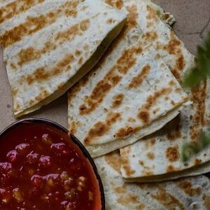 Энсенада с индейкой и вялеными томатами