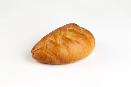 Пирожок с зеленым луком и яйцом