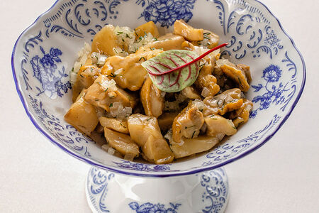 Белые грибы маринованные