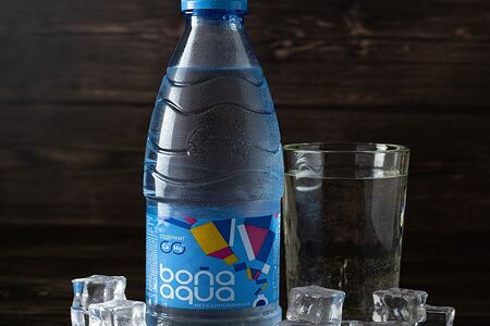 Вода BonaAqua