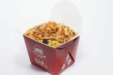 Удон с курицей и овощами в соусе Терияки