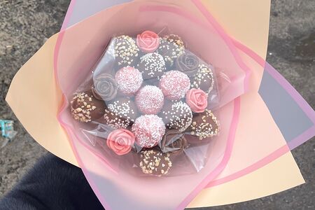 Букет из клубники в шоколаде Утренняя роза S